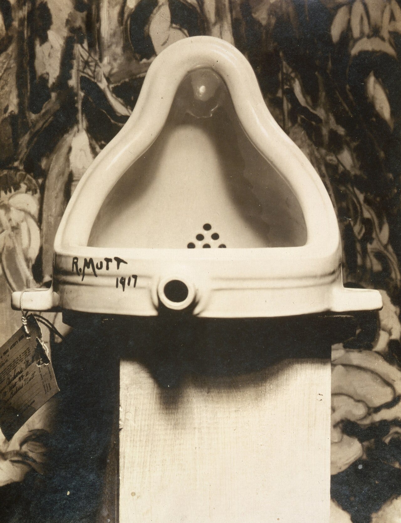 Marcel Duchamp, Fountain, 1917, photographed by Alfred Stieglitz