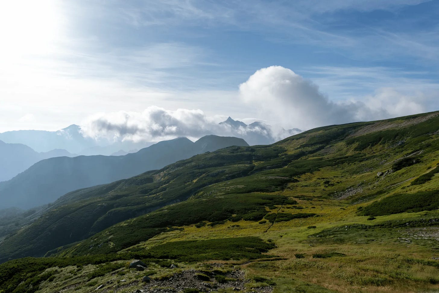 Mt Kurobegoro and Mt Yari: North Alps Nishi-Ginza Diamond course