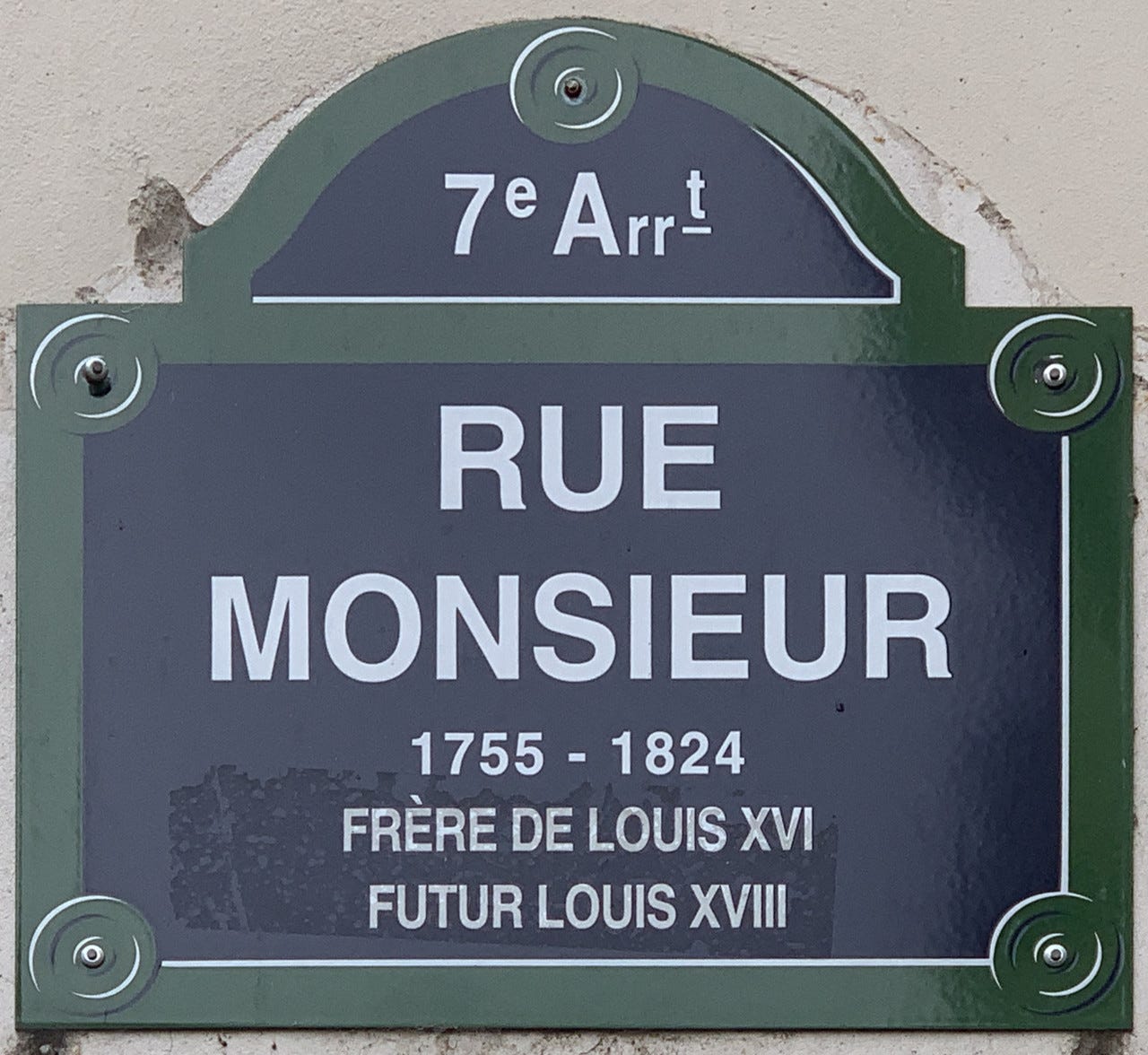 Pourquoi, à Paris, y a-t-il une rue Monsieur, une rue Madame et une rue Mademoiselle ? Pourquoi, à Paris, y a-t-il une rue Monsieur, une rue Madame et une rue Mademoiselle ?