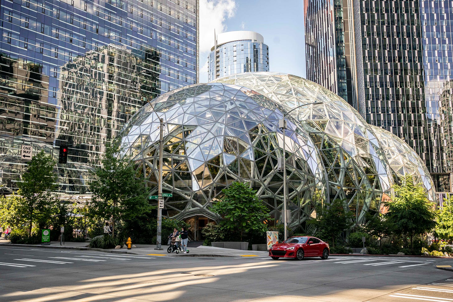 Amazon turns headquarters into cooling center amid Seattle heat wave Amazon turns headquarters into cooling center amid Seattle heat wave