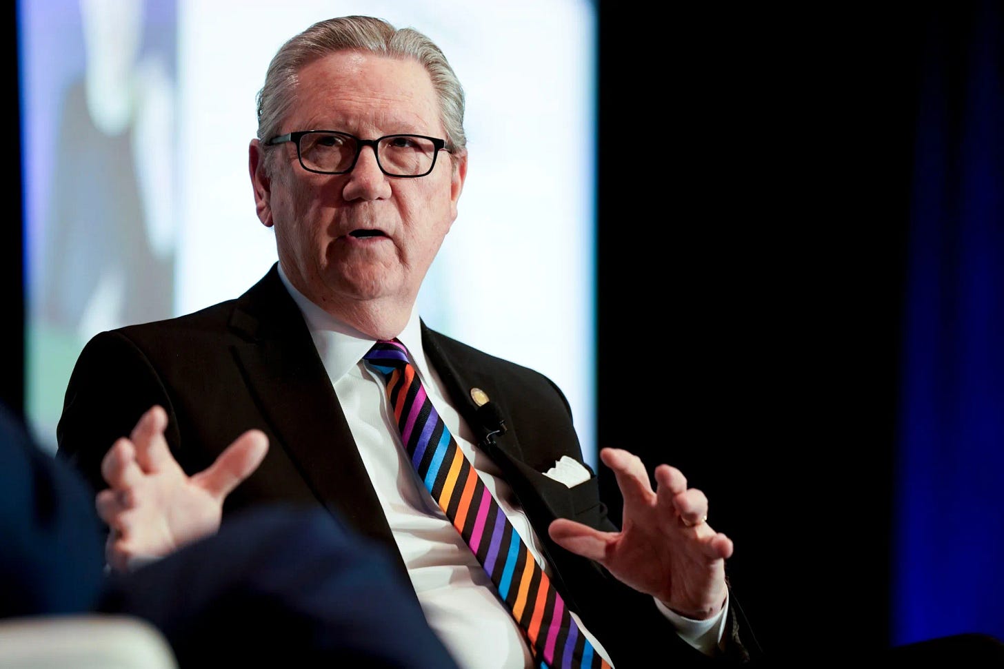 Fed's Schmid Says Policy Stance Still Appropriate for Time Being - Bloomberg Fed's Schmid Says Policy Stance Still Appropriate for Time Being - Bloomberg