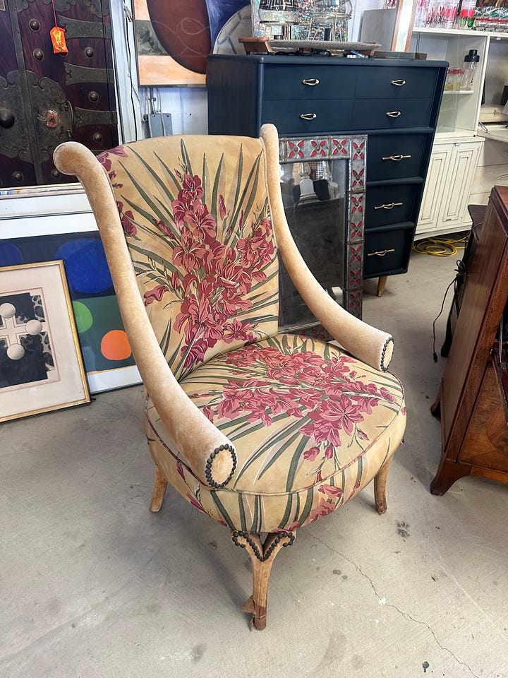 Round top antique furniture