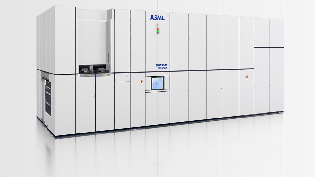 ASML delivers cutting-edge new chipmaking tool — third-generation EUV enables 2nm processors and beyond | Tom's Hardware ASML delivers cutting-edge new chipmaking tool — third-generation EUV enables 2nm processors and beyond | Tom's Hardware