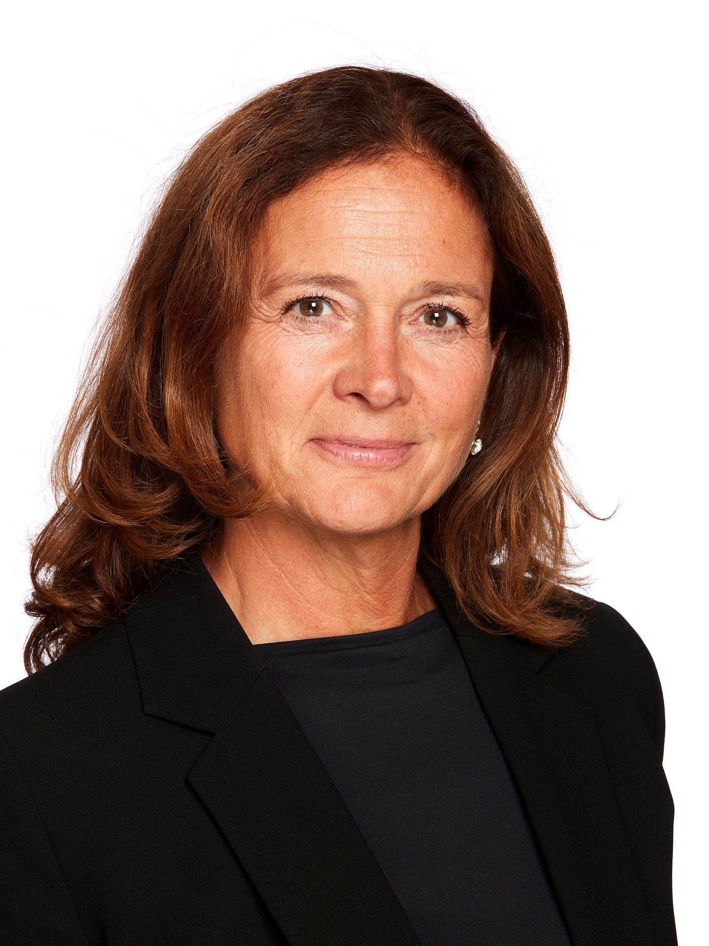 The image is headshot of Hilde Tonne, the chief executive officer of Statnett, a Norwegian electricity transmission company