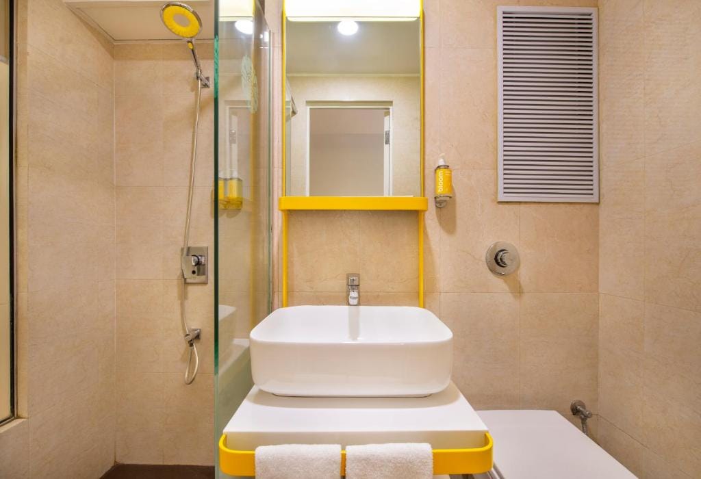 bloomrooms @ Janpath, New Delhi (updated prices 2025)