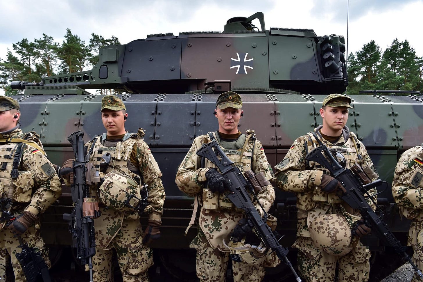 Germany Debates Putting Troops on Streets to Protect Against ISIS Germany Debates Putting Troops on Streets to Protect Against ISIS