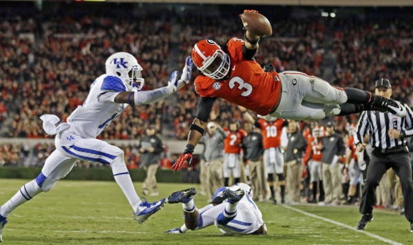 todd gurley diving into end zone nfl 2015 todd gurley diving into end zone nfl 2015