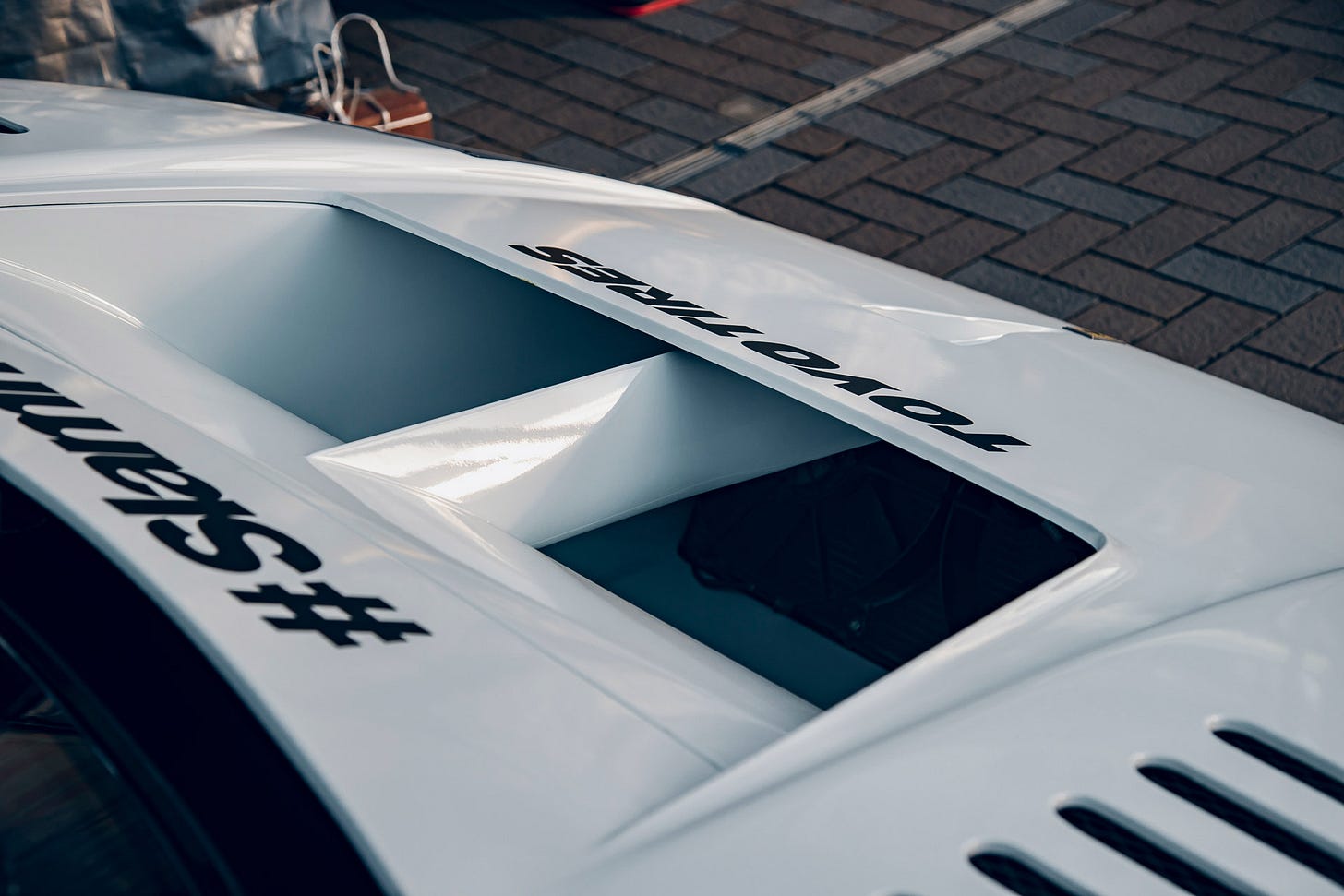 LB-WORKS FERRARI F4000006