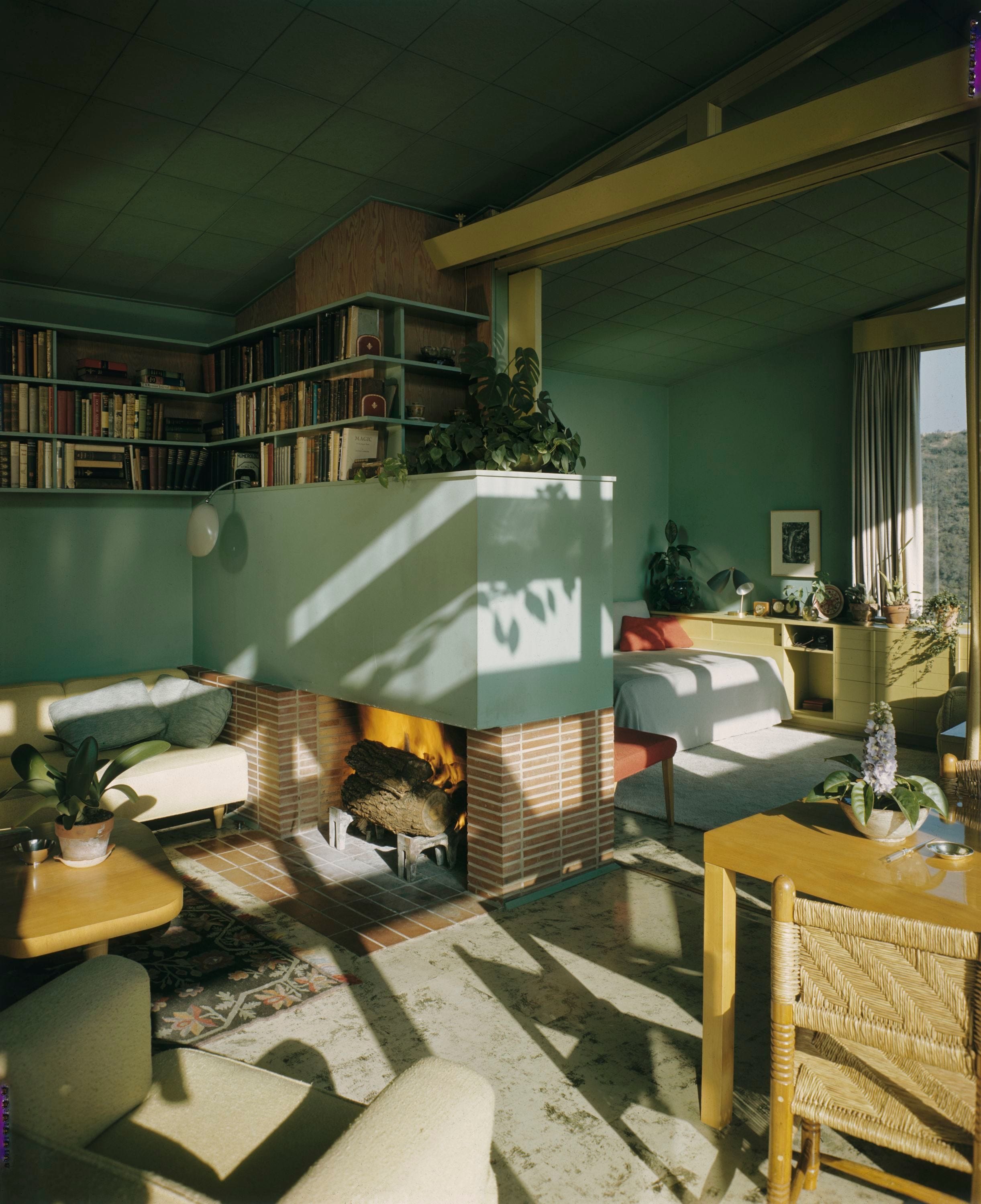 Interior Decoration In the Mid-Century Era, image size:2443x3000