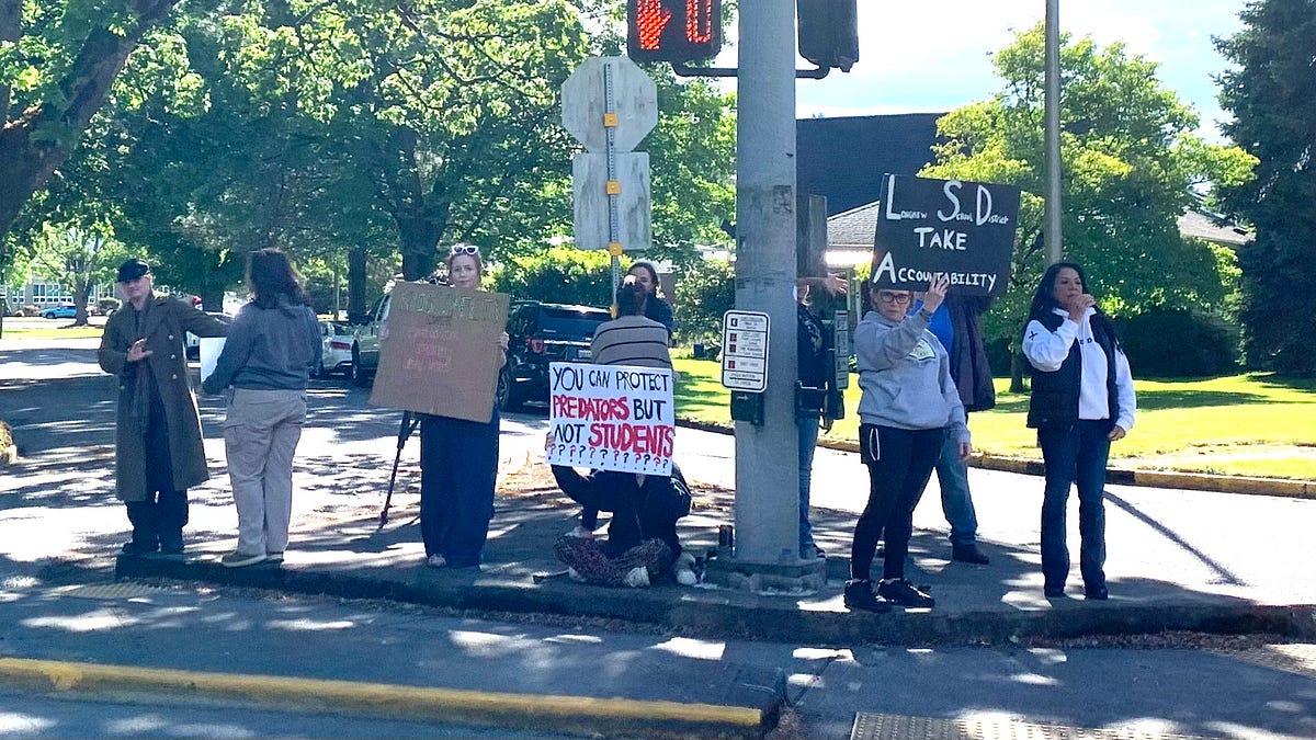 Protestors renew calls for Longview School Board resignations