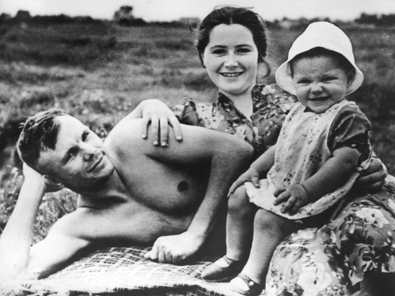 Yuri Gagarin: Everyday photos of the First Man in Space, 1960s - Rare Historical Photos Yuri Gagarin: Everyday photos of the First Man in Space, 1960s - Rare Historical Photos