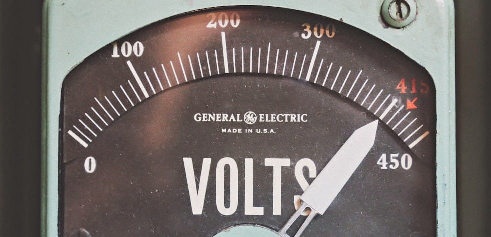 gray GE volt meter at 414 gray GE volt meter at 414