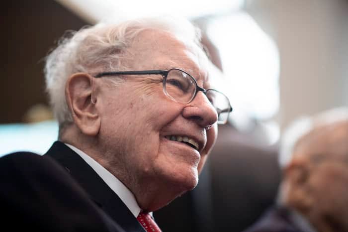 Warren Buffett Is Retired. His Latest Advice Couldn't Be More Timely for  Young Investors. - Barron's