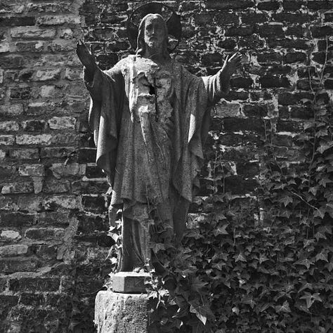 an ongoing photographic project in which I capture life in my hometown of Bruges 