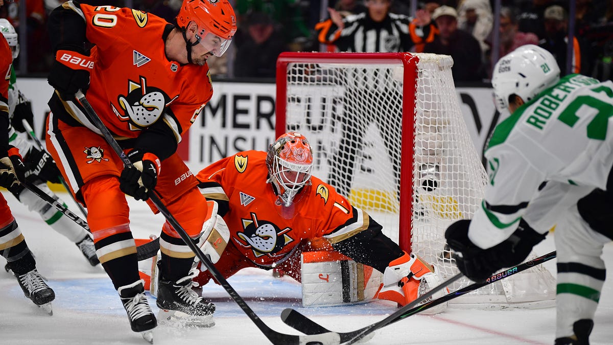 Ducks Beat Stars & Latest News and Rumors Out of Anaheim