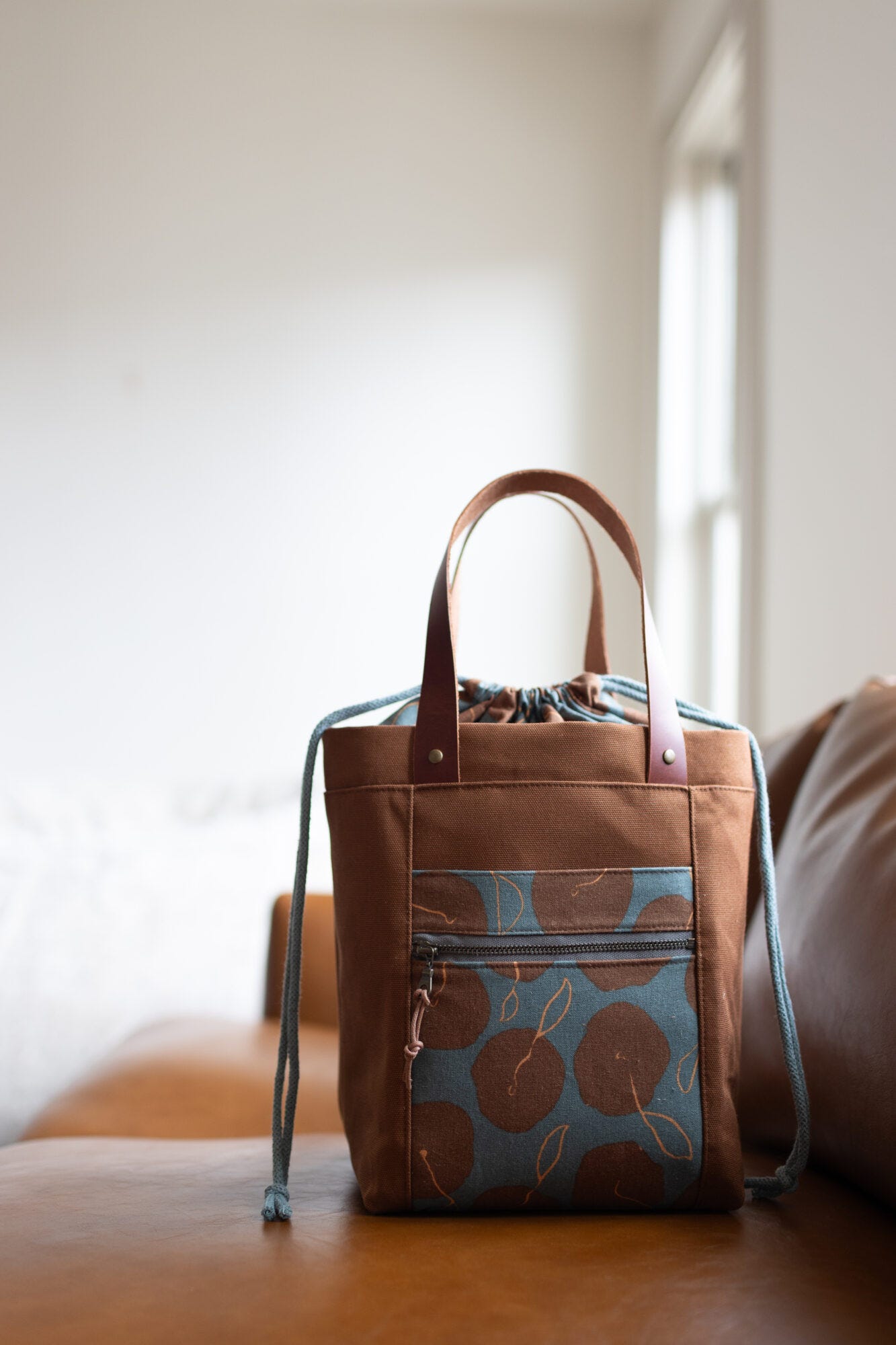 Firefly Totes in Orchard Run