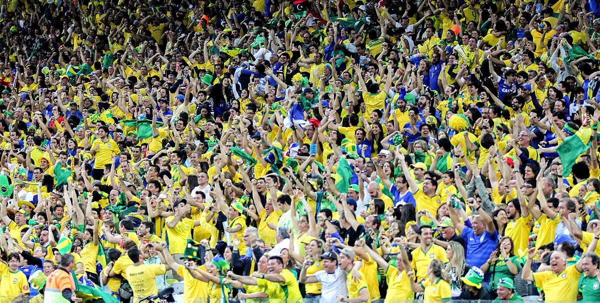 File:Brazil and Croatia match at the FIFA World Cup 2014-06-12 (39).jpg -  Wikimedia Commons