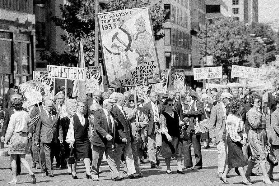 “Put Moscow on trial for starving 7,000,000 Ukrainians” A Ukrainian diaspora protest at the Soviet embassy in Washington DC against Soviet policies (Russification) currently happening in the Ukrainian SSR. The largest banner in the photo refers to the Holodomor. (September 1984)