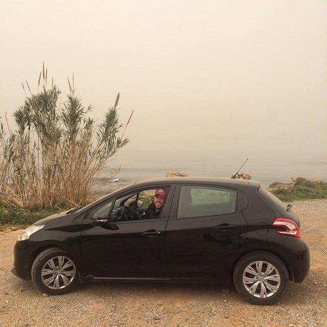 No photo description available.