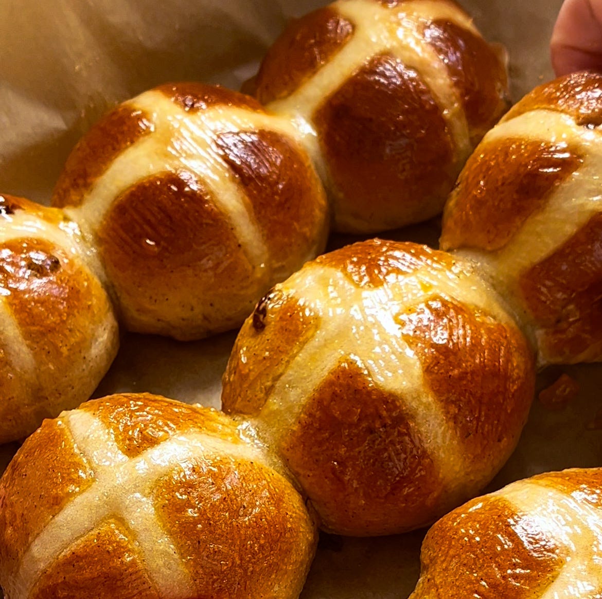 The Fluffiest Easter Hot Cross Buns You'll Ever Make — Japanese