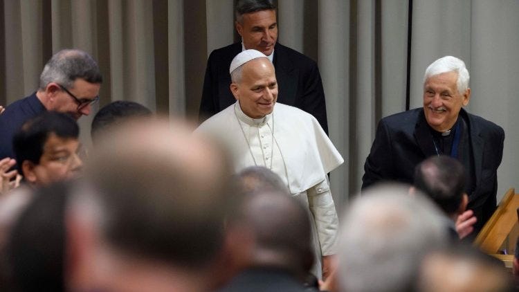 Leó pápa a Rendelnökök Uniójának 104. gyűlésének résztvevőivel (@Vatican Media) Leó pápa a Rendelnökök Uniójának 104. gyűlésének résztvevőivel (@Vatican Media)