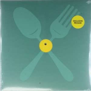 Passing Through, principal, 1 de 3 Passing Through, principal, 1 de 3