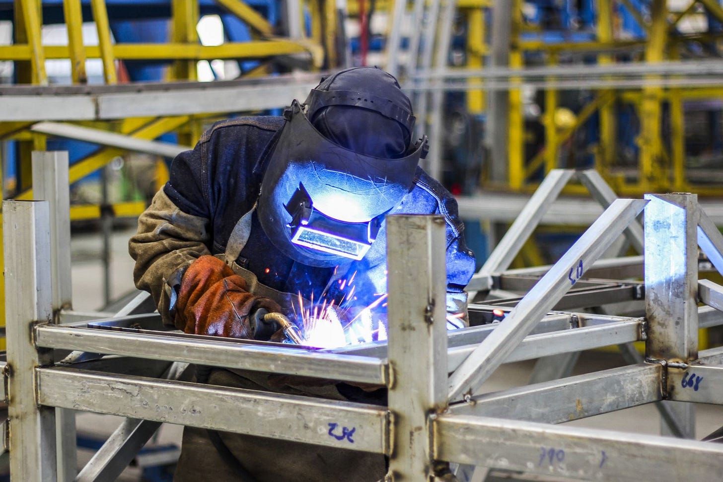 Producción industrial del Perú cerraría el 2024 con 3.5% de crecimiento |  Noticias | Agencia Peruana de Noticias Andina