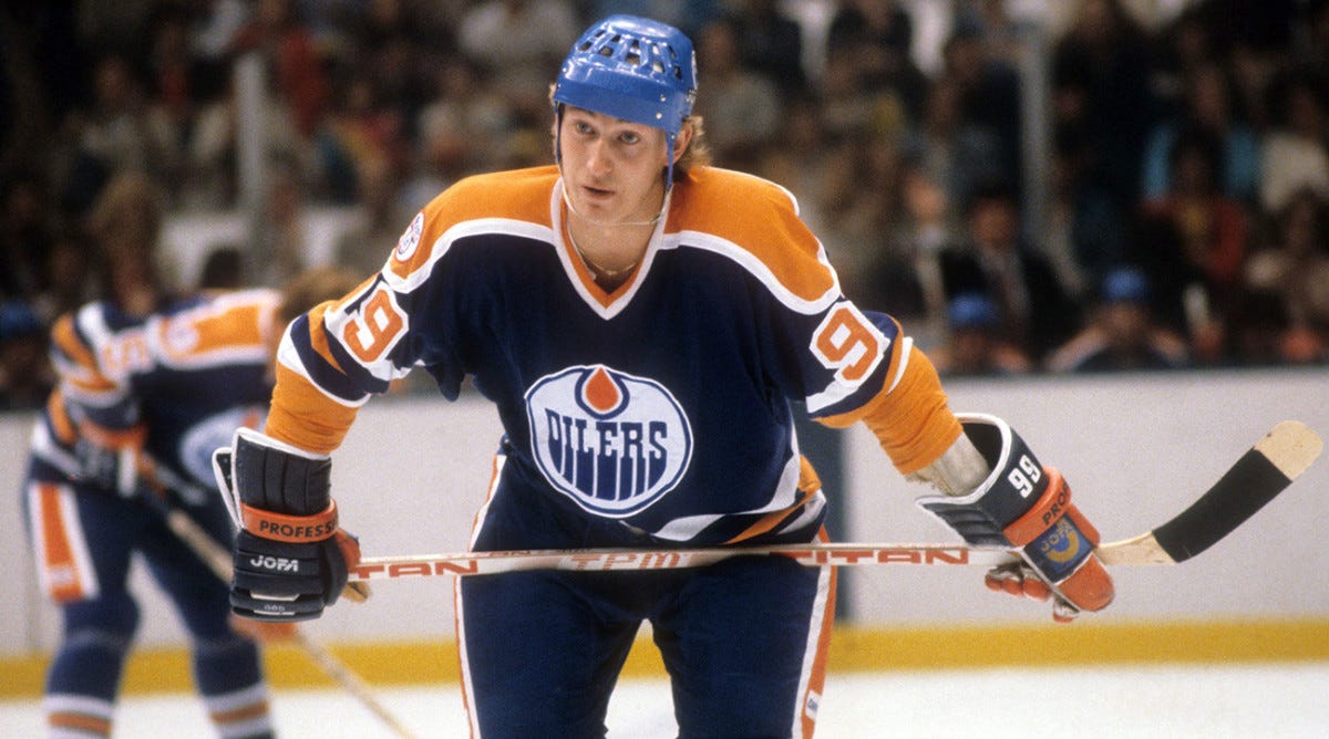 Wayne Gretzky rookie card sells for $465,000 - Sports Illustrated