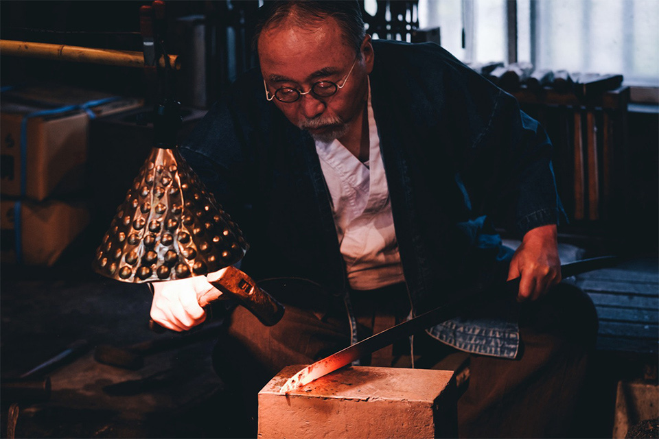 Where are the Indian Knives?