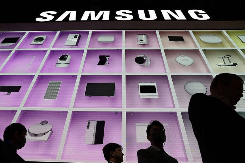 Samsung Electronics flags sharp Q4 profit drop on falling demand