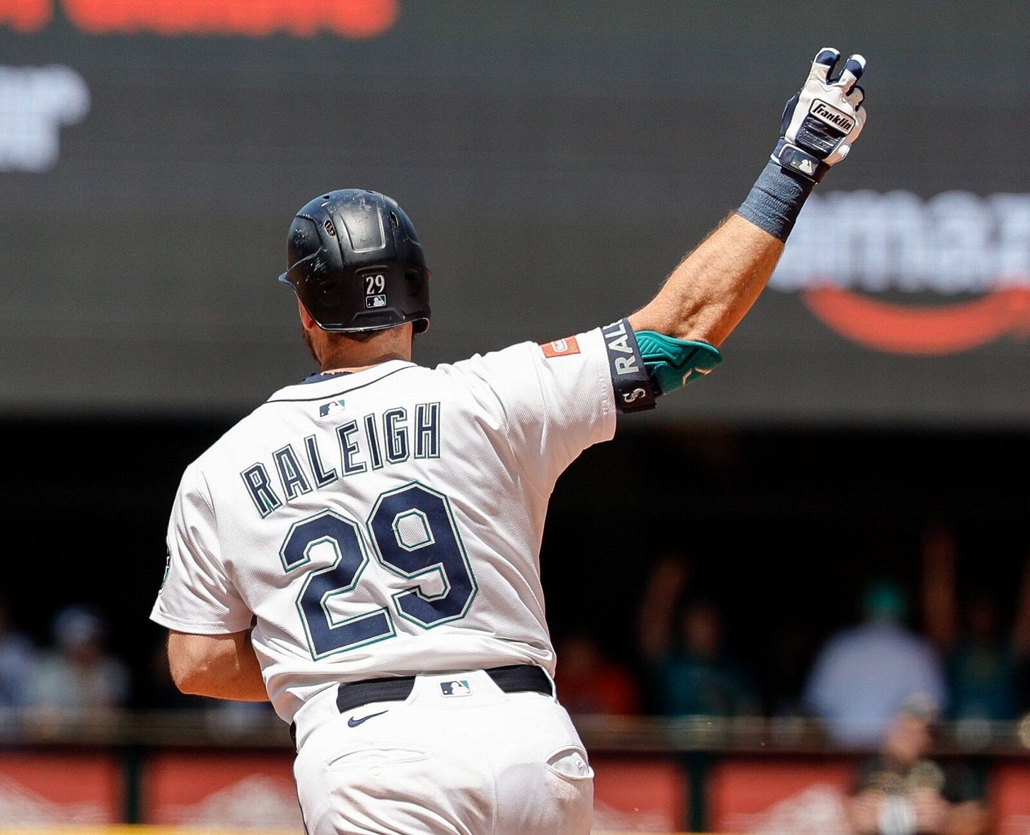 The Mariners have to get Cal Raleigh some help