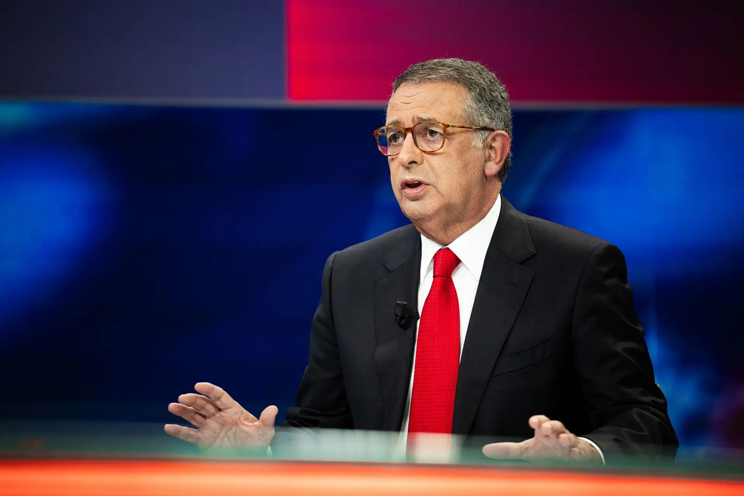 Presidenciais: António José Seguro desafia governo a retirar proposta laboral