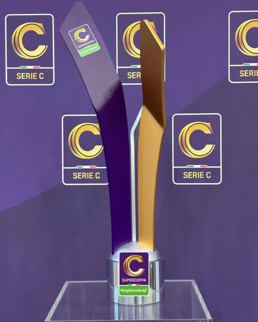 Pode ser uma imagem de texto que diz "C arTsnA SUPERCOPPA SUPERCOPPA C SERIEC c SER C SERII C SERIE c C SERIE c C SUPERCOPPA SUPE RCOPPA Regionale"