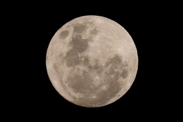 An image of the full moon