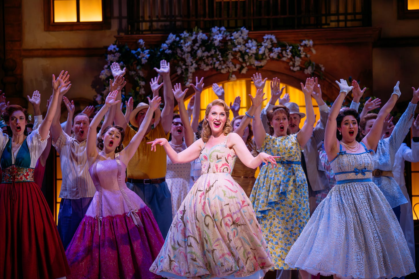 Paula Sides (Hanna Glawari) in Scottish Opera's production of The Merry Widow. Credit Mihaela Bodlovic. (3).jpg