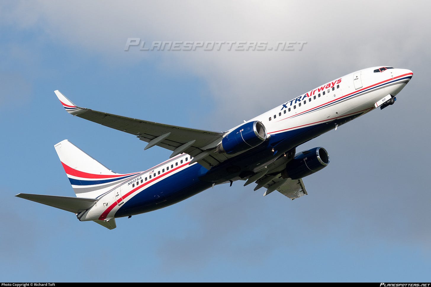 N917XA Xtra Airways Boeing 737-86J(WL) photographed at Amsterdam Schiphol (AMS / EHAM) by Richard Toft