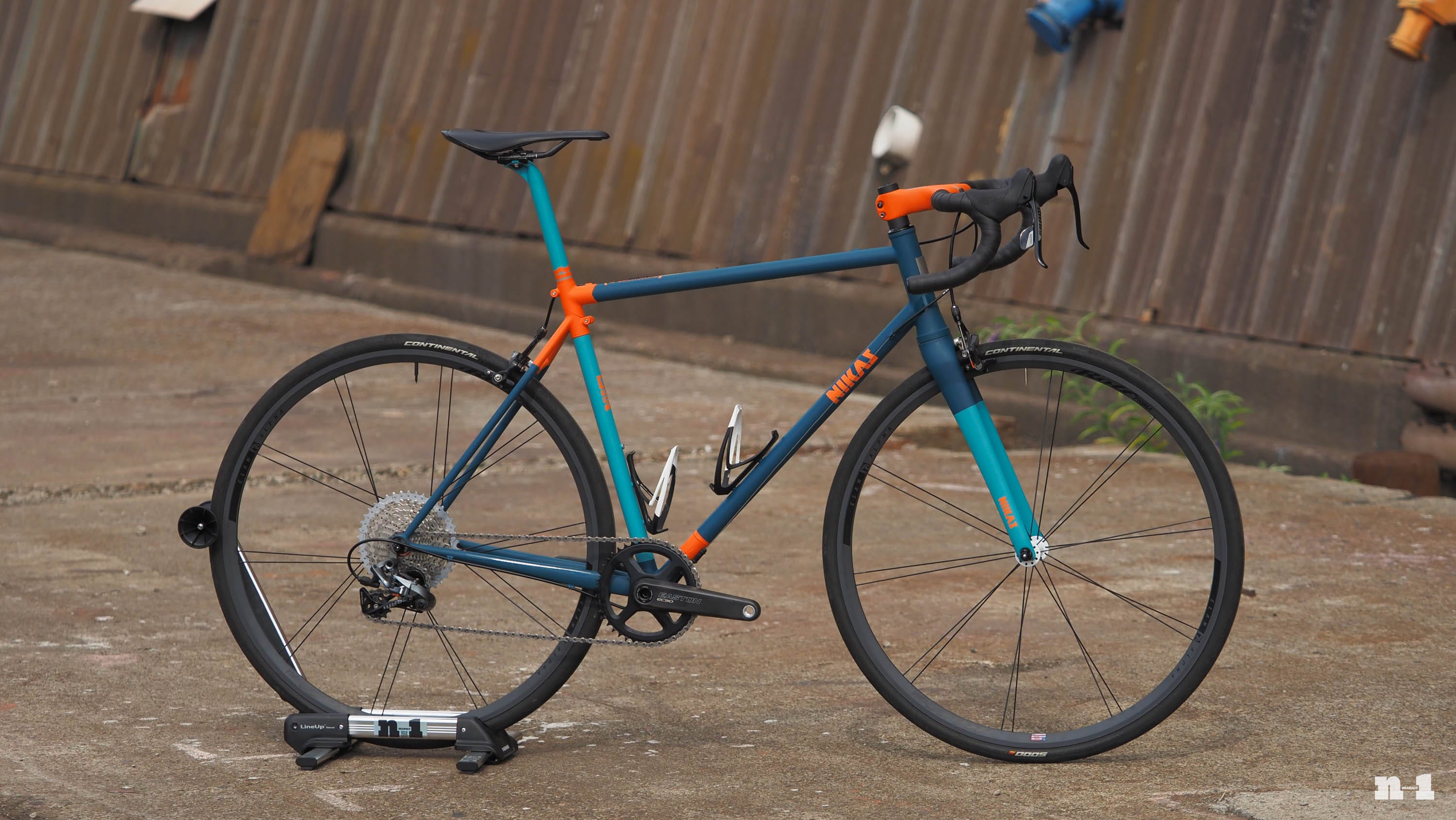 Nikas Bikes travel road bike