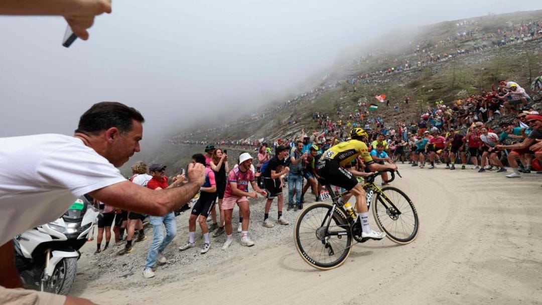 Giro, Yates dal Finestre al...Finestre: così si è preso la rosa decisiva |  Gazzetta.it