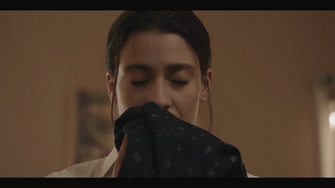 Walker Cassie sniffy up on Luna's used clothing. Walker Cassie sniffy up on Luna's used clothing.