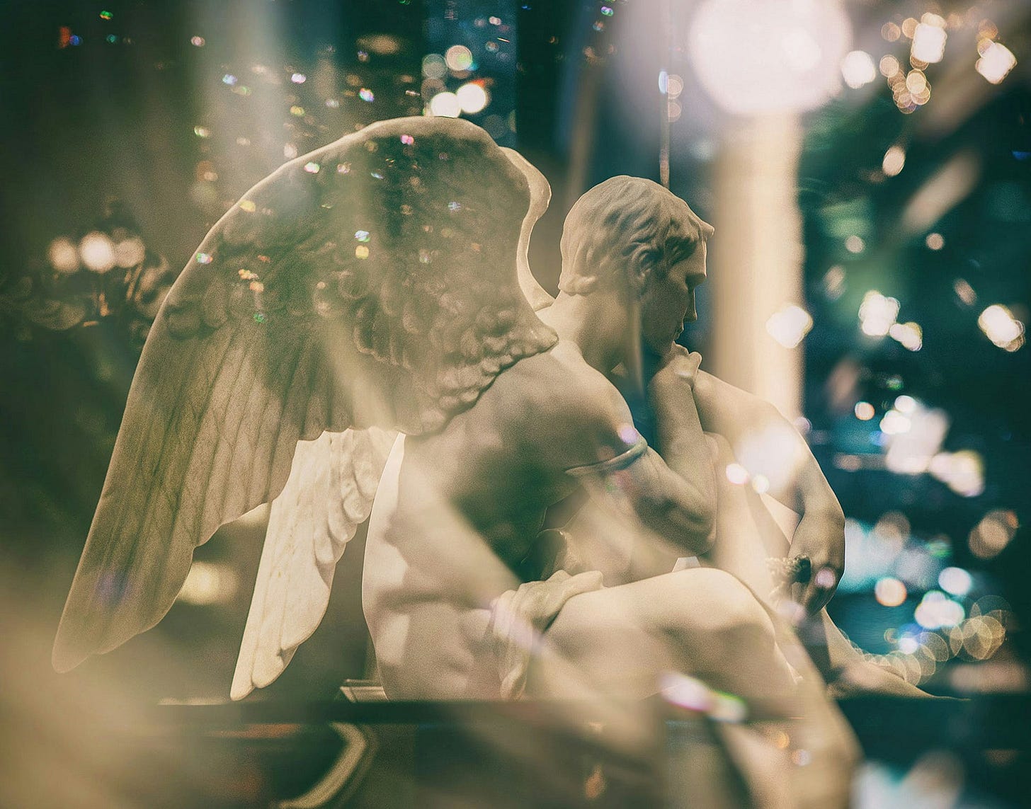 Statue of an angel Statue of an angel