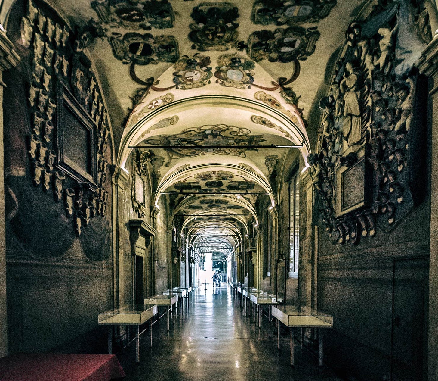 Il Palazzo dell'Archiginnasio, Teatro Anatomico, sala dello Stabat Mater.