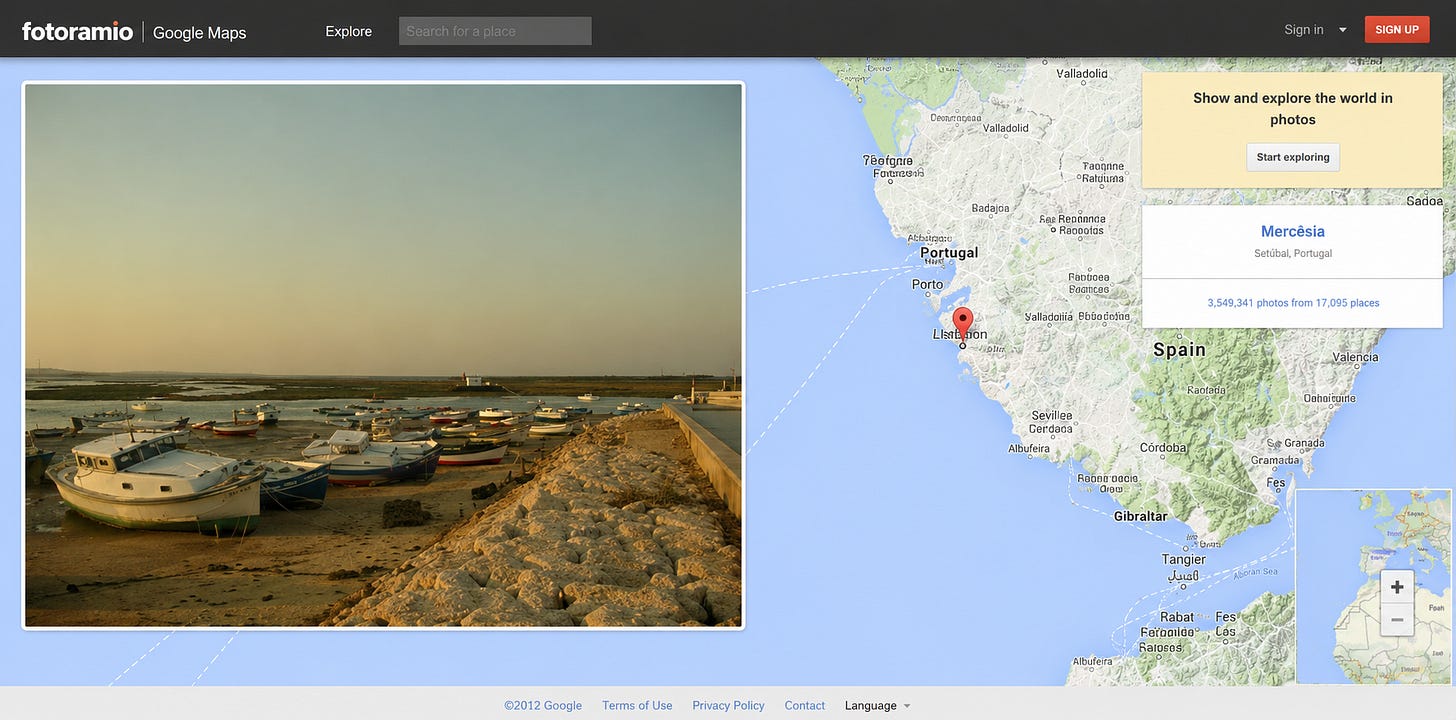 Enhanced screenshot of the Fotoramio Google Maps interface showing a coastal photo beside a map of Portugal and Spain.