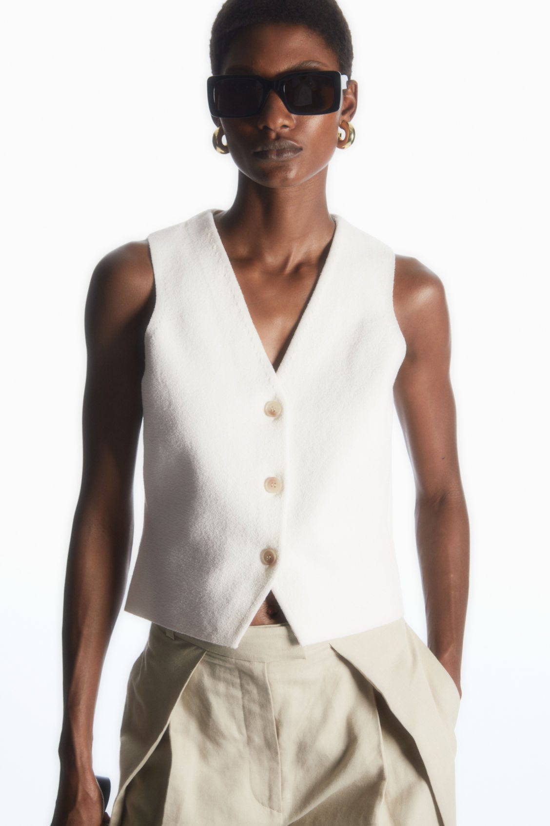 KNITTED WAISTCOAT - OFF-WHITE - COS