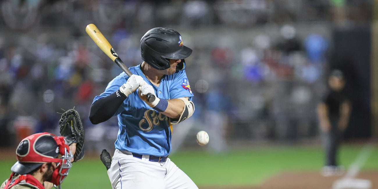 Diamondbacks add Tim Tawa, Joe Elbis to 40-man roster