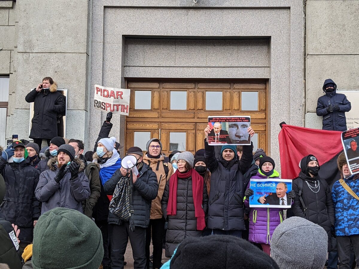 Три-два-раз, Путин — пид@ас! Репортаж с митинга Навального в Иркутске