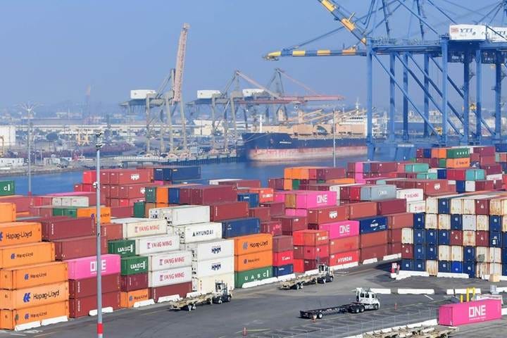 A picture containing sky, outdoor, outdoor object, cargo container

Description automatically generated