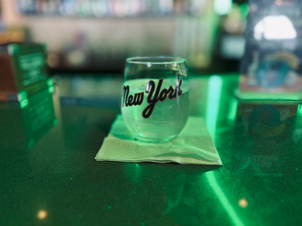 glass, liquid, display, napkin, bar