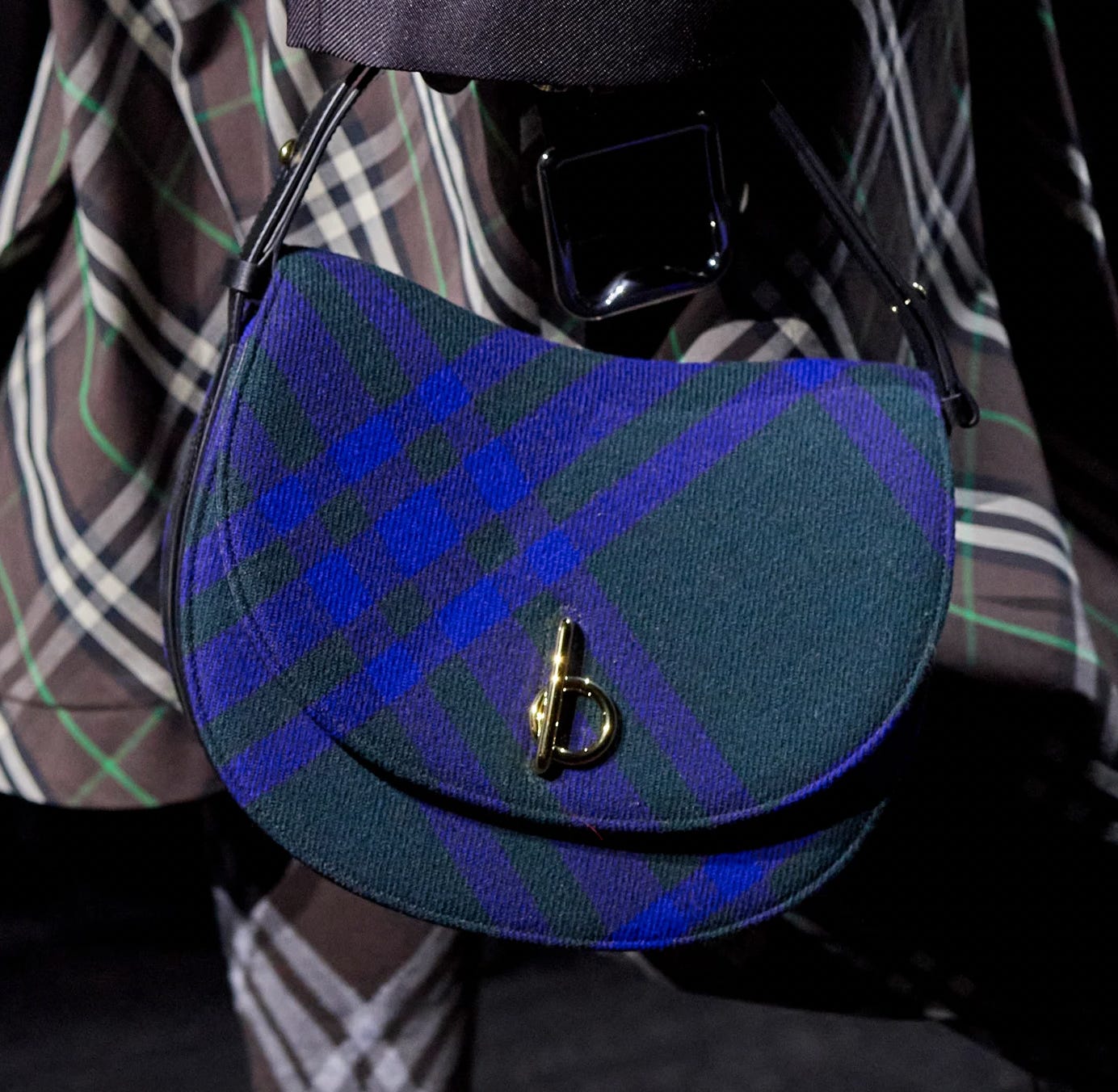 Burberry Is Back - by Elizabeth Durand Streisand
