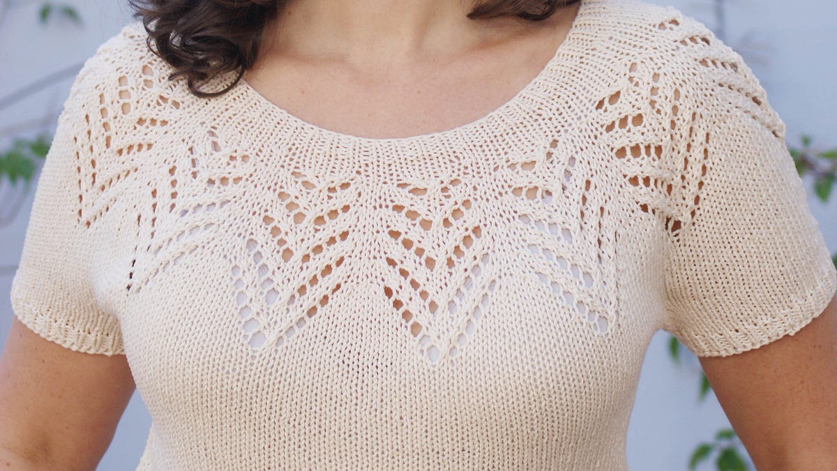 未使用 TWILL MARIRISA FLAP SUMMER KNIT TOPS Summer Tops: 50% off of knitting patterns