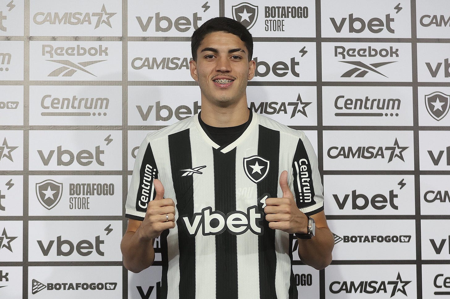 Ethan Lamb on X: "Jair Cunha's stats for Botafogo against Santos: 90 mins  80 touches 64 passes 7 passes into final third 5 clearances 4 headed  clearances 2 blocks 100% aerials won